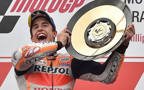 Marc Marquez makes it five in a row with Phillip Island last-lap thriller