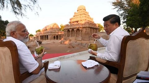 PM Narendra Modi, President Xi Jinping Hold Talks over Dinner