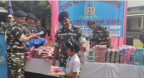 Free study material distributed at Netaji Vidyapith School