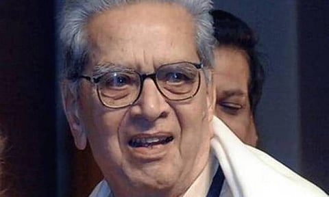 Bollywood mourns demise of veteran actor Dr. Shriram Lagoo