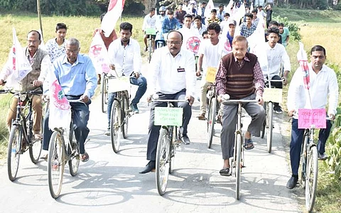 AASU takes out bicycle rally against CAB in Sivasagar district