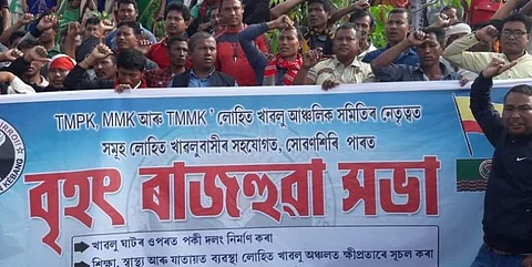 Massive protest staged to demand development of Lohit Khabolu area