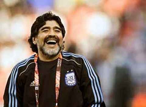Football legend Diego Maradona pledges future to Gimnasia after club elections
