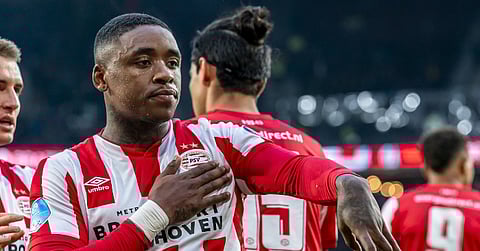 Spurs sign Steven Bergwijn in £27m move from PSV