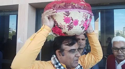 BJP MLA enters Assembly with basket full of locusts