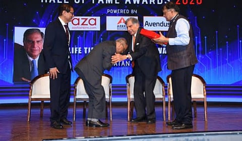 Narayana Murthy touches feet of Ratan Tata, Twitterati applauds