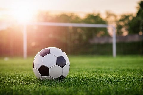 UK football club asks players to avoid selfies