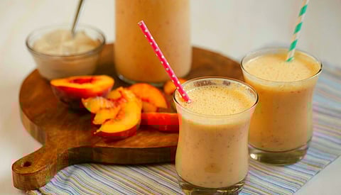 Weight Loss: Fizzy Peach Shake