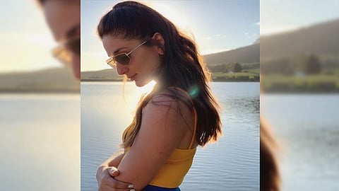Kareena Kapoor Khan shares her ‘sun-kissed’ photograph in Instagram