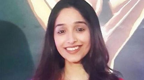 Rana Kapoor’s daughter Roshni stopped at Mumbai Airport