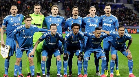 Juventus players, coach Maurizio Sarri agrees to pay cut during coronavirus crisis