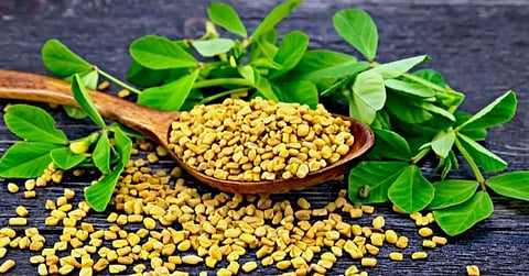 Fenugreek (methi) face pack to cool the skin