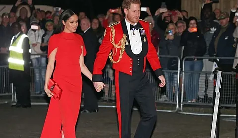 Prince Harry-Meghan Markle gets a standing ovation