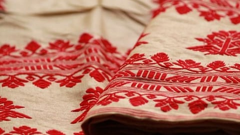 Centre moved to ‘reserve’ Riha & Pachara items under Handlooms Act-1985