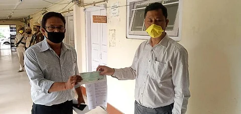 Assam Agricultural University Tea Executives Association (AAUTEA) contributes to Assam Arogya Nidhi