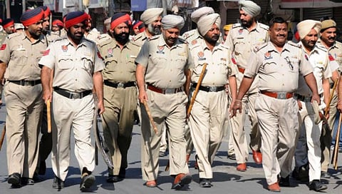 1,300 Punjab cops moved from VIP duties to battle coronavirus