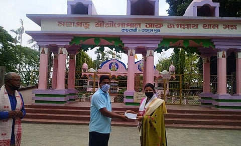 Sri Sri Gopal aru Jagannath Than Xatra donates to Arogya Nidhi