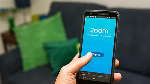 Hackers love to find exploits in Zoom app, sell on Dark Web