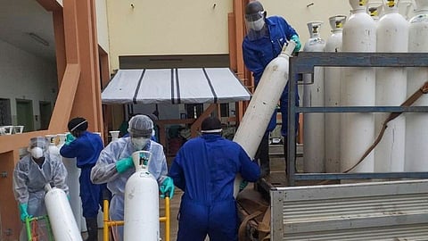 oxygen cylinder