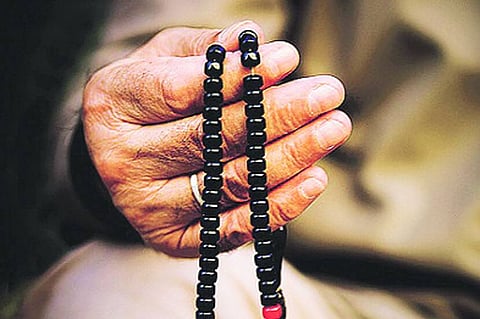 कोरोना संकट जावे यासाठी संपूर्ण गाव रमले 'राम' नामस्मरणात