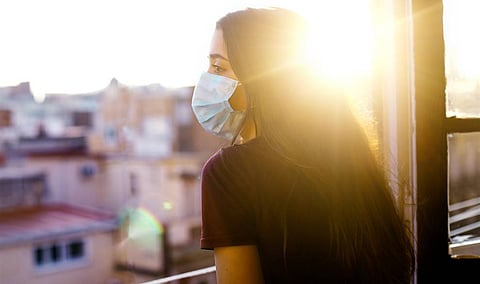 पत्नी’ कोरोनामुक्त आणि त्याने केली तिची ‘आरती’ !