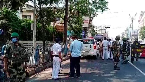 West Bengal Election - कोलकात्यात बॉम्बहल्ला; जिवितहानी नाही