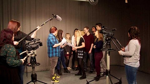 लाइट्स, कॅमेरा, ऍक्शन..! अभिनय क्षेत्रात आहेत उत्तम करिअरच्या अनेक संधी