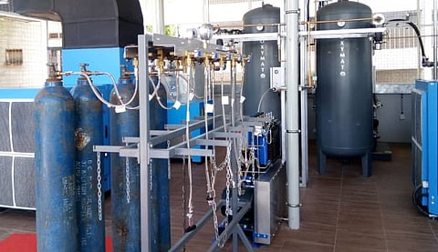 ऑक्सिजन सिलिंडर भरण्याची यंत्रणा उभारण्यासाठी प्रयत्न