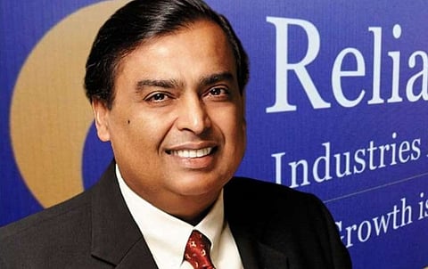 कोरोनाकाळात मुकेश अंबानी धावले मदतीला, दिवसाला 700 टन ऑक्सिजन पुरवणार