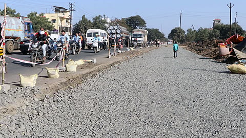 jalgaon city higway work