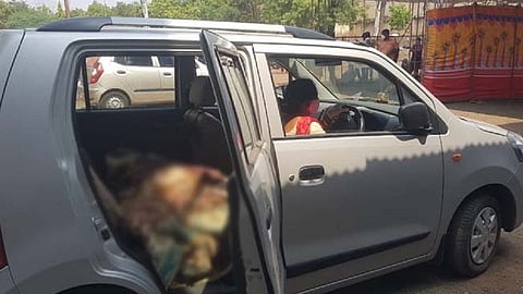 daughter drive corona patient in car