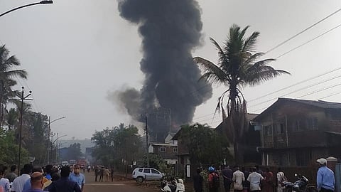 लोटे एमआयडीसीतील कंपनीत स्फोट; तिघे जागीच ठार