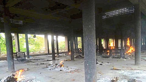 Many bodies are being cremated at the same time at Panchavati in Nashik