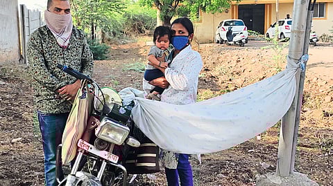 Interview given by a woman for the post of health worker in Pathardi