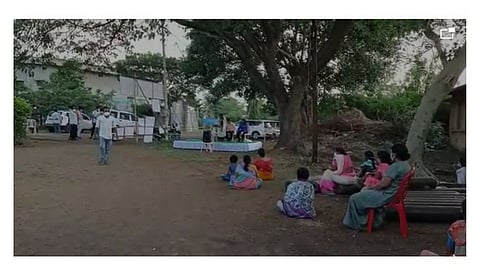 VIDEO: जयसिंगपूरच्या शिवार कोविड सेंटरमध्ये रंगली गाण्याची मैफल