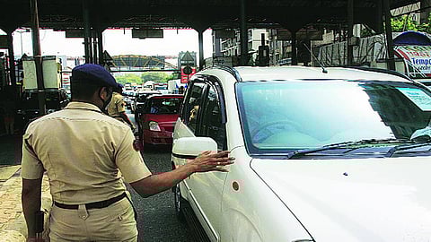 अखेर..आरटीओकडून महाराष्ट्र-गुजरात सीमेवर तपासणी सुरू