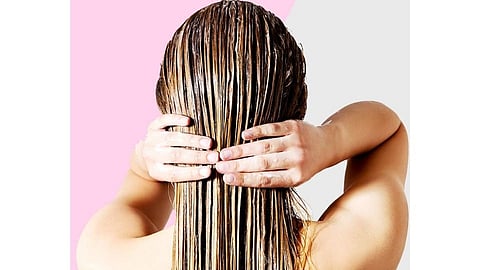 DIY: केस गळती पासून मुक्तता मिळवायची आहे?