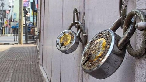 शेतकरी, मजूर, बेरोजगार, व्यापाऱ्यांवर आर्थिक संकट; कोरोनात भाकरीचा प्रश्न