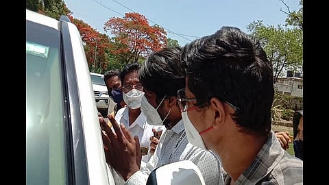 औरंगाबाद - तरुणाने मांडली संभाजीराजेंसमोर व्यथा.