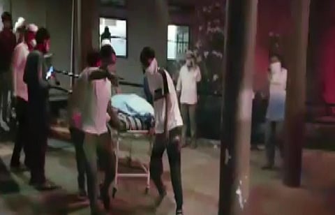 गुजरातमध्ये कोविड रुग्णालयाला भीषण आग; 16 जणांचा मृत्यू