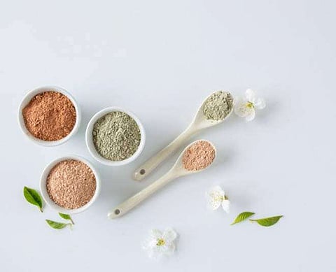 जादू प्रमाणे काम करते पाच प्रकारचे Clays तुम्हीपण जरूर अनुभवा!