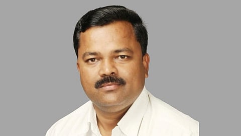 काँग्रेसचे अनिल पाटील काळाच्या पडद्याआड