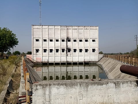 सांगा ठाकरे साहेब, येथे कुणाचे उखळ ‘पांढरे’ झाले? प्रकल्प रखडला