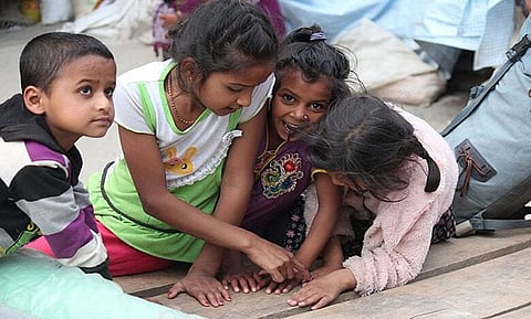 अनाथ बालकांना परस्पर दत्तक घ्याल तर खबरदार!