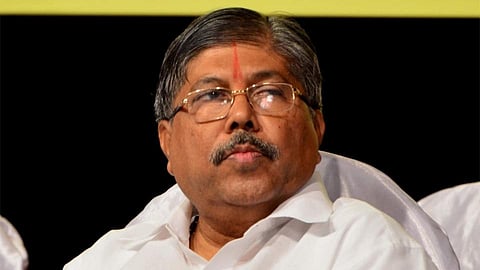 'मराठा समाजाला उल्लू बनवू नका' चंद्रकांत पाटलांची राज्य सरकारवर टीका