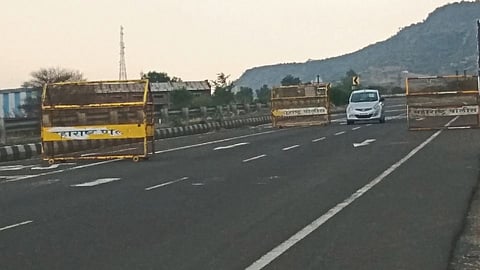 जिल्हाबंदीचे तीन तेरा आणि 'सकाळ'च्या दणक्यानंतर यंत्रणा अलर्ट!