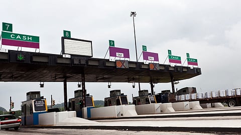 दहा सेकंदात टोल भरुन घ्या अन्यथा कारवाई;
वाहतुक कोंडी टाळण्यासाठी NHIA च्या सुचना