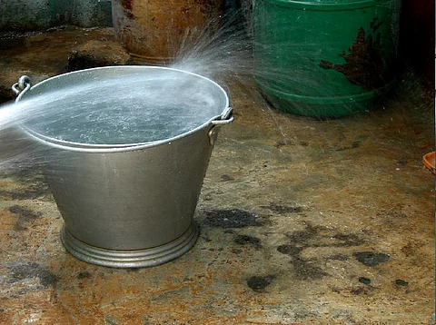 धक्कादायक! वडिलांनीच मुलाची पाण्यात तोंड बुडवून केली हत्या