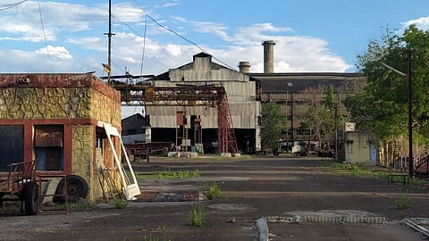 कारखाना बंदीमुळे २५ हजार कुटुंबांची वाताहात; जगण्याचे वांदे