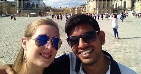 Love Story : दहावी नापास रिक्षावाला पोहोचला स्वित्झर्लंडला